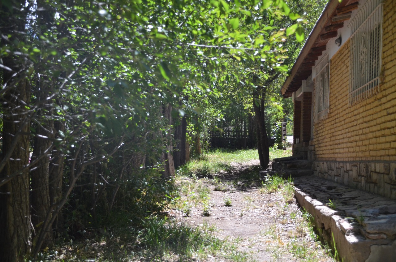 Casa de Fin de Semana en Potrerillos | Ríos Libres Baño completo en hospedaje de montaña Mendoza